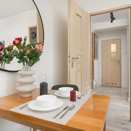 شقة Cozy For 4 People In By Renters *