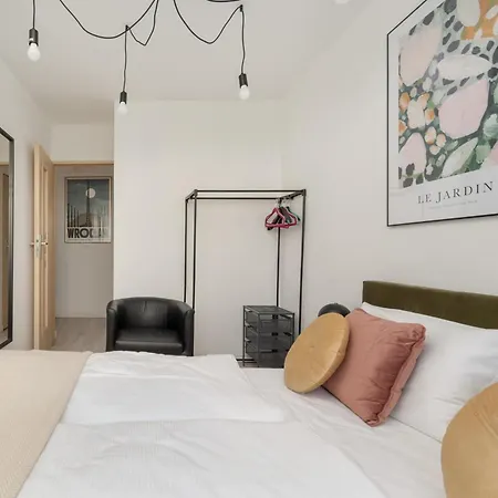 Cozy For 4 People In By Renters
