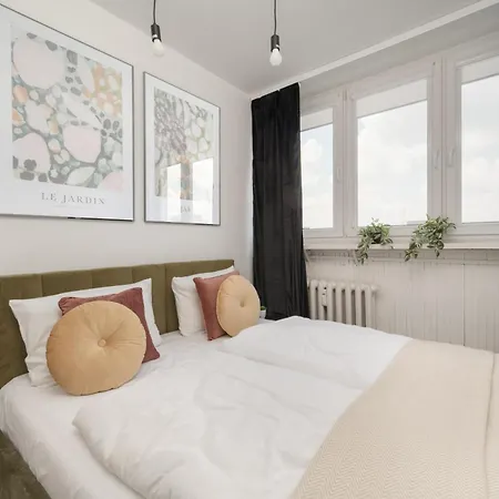 Cozy For 4 People In By Renters Apartment Wroclaw